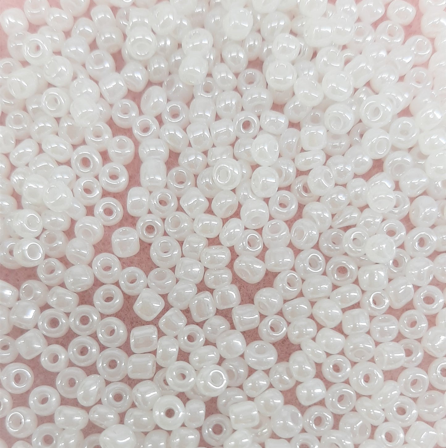 SHINY WHITE GLASS SEED BEADS