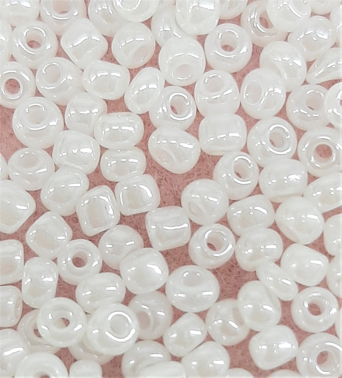 SHINY WHITE GLASS SEED BEADS