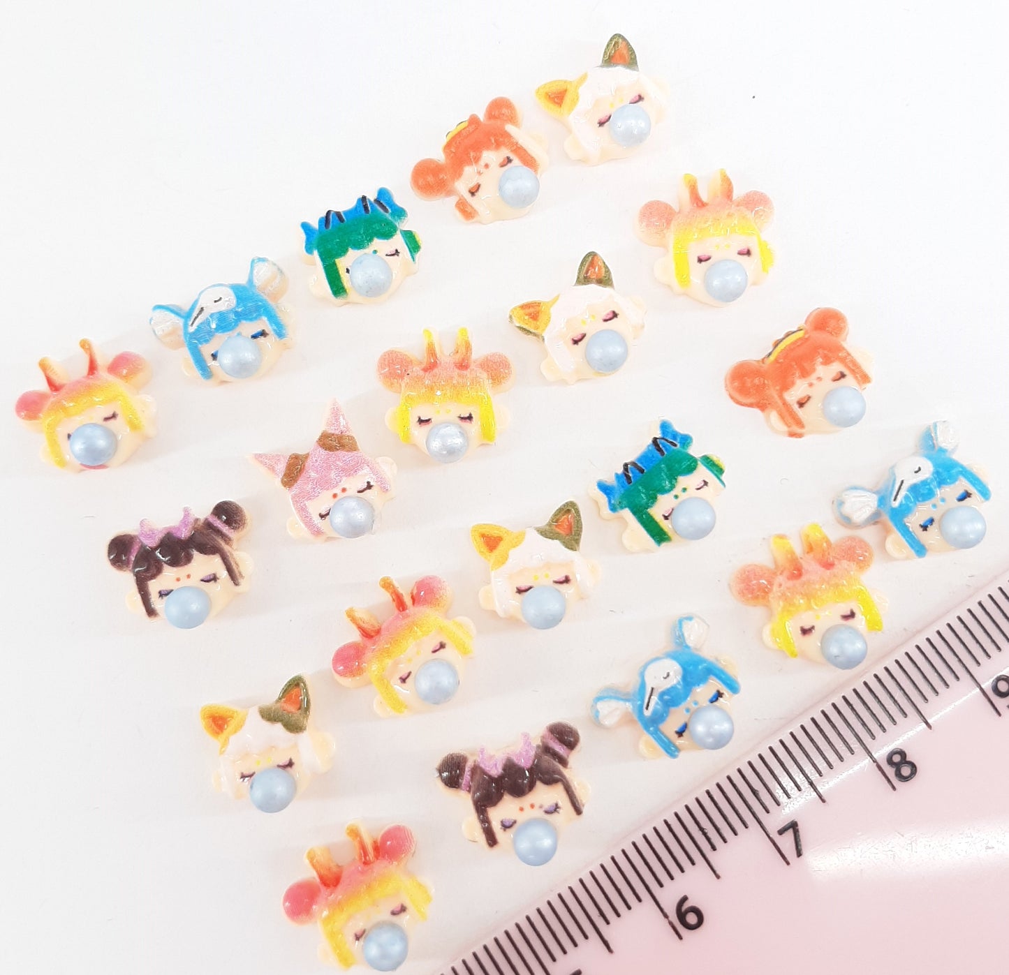 BUBBLE GUM GIRL NAIL CHARMS