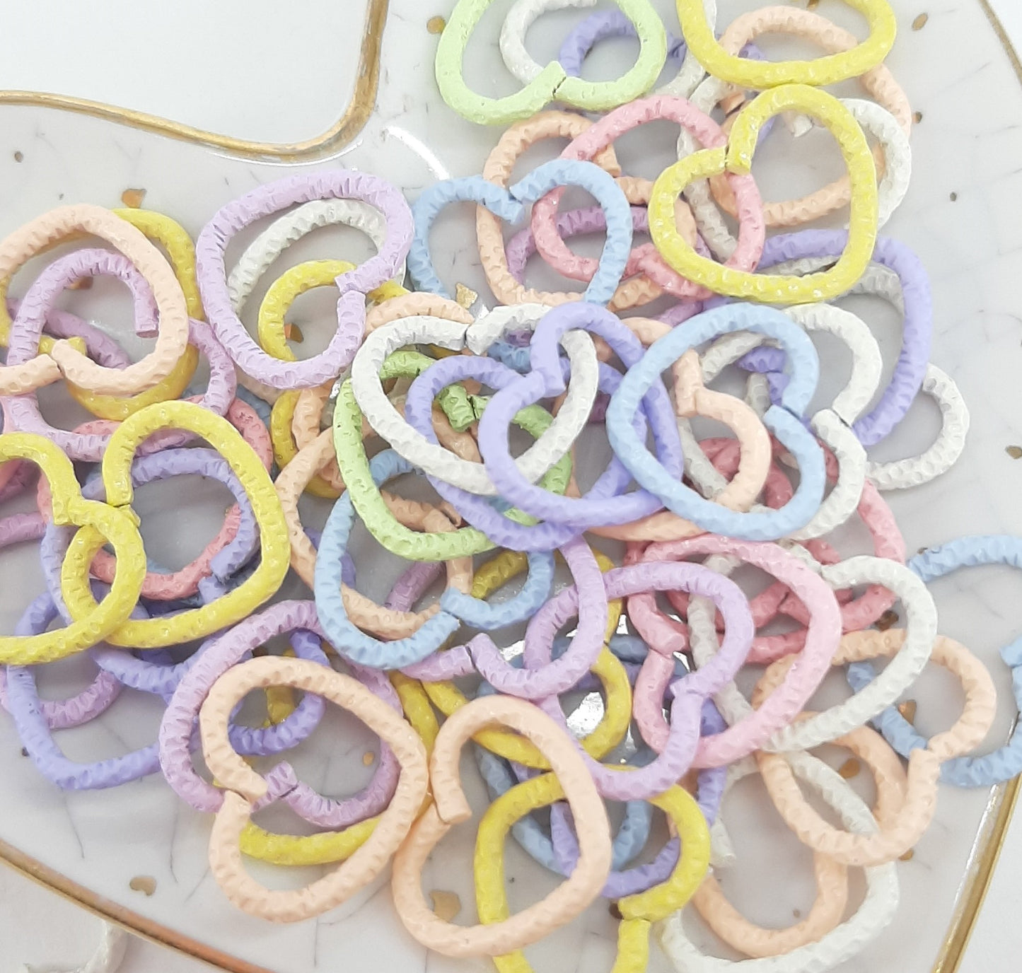 PASTEL HEART JUMP RINGS