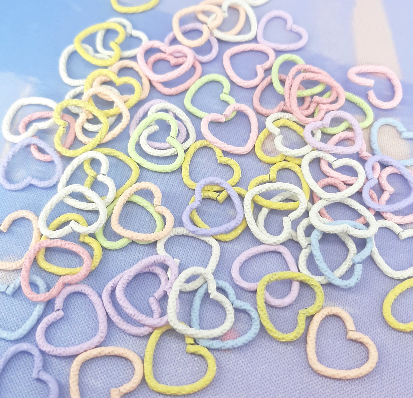 PASTEL HEART JUMP RINGS