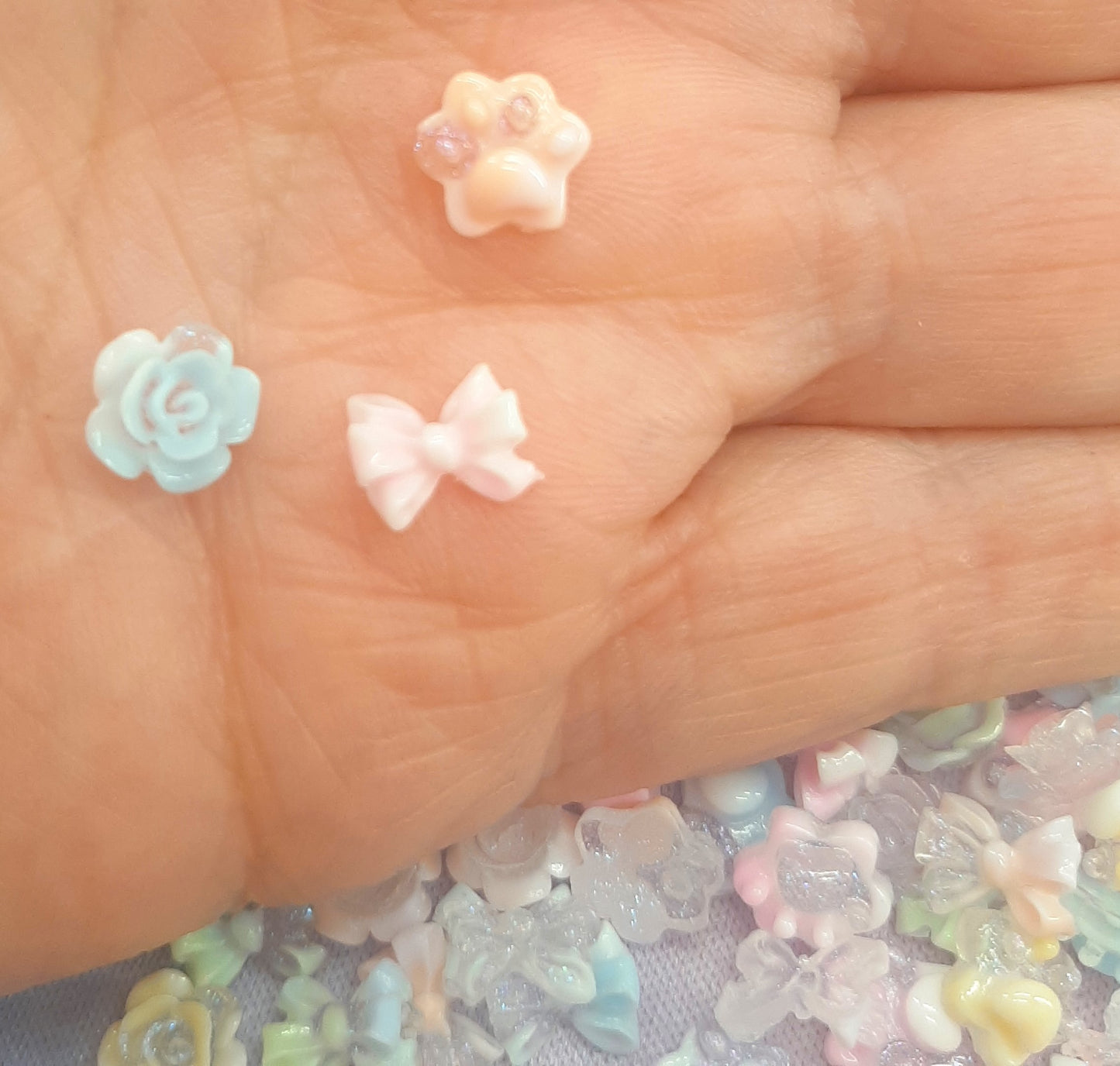 GLOW NAIL CHARMS