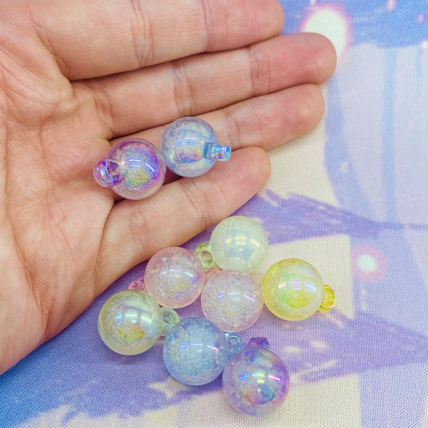 Pack of 10 Round Pendant Bubble Beads