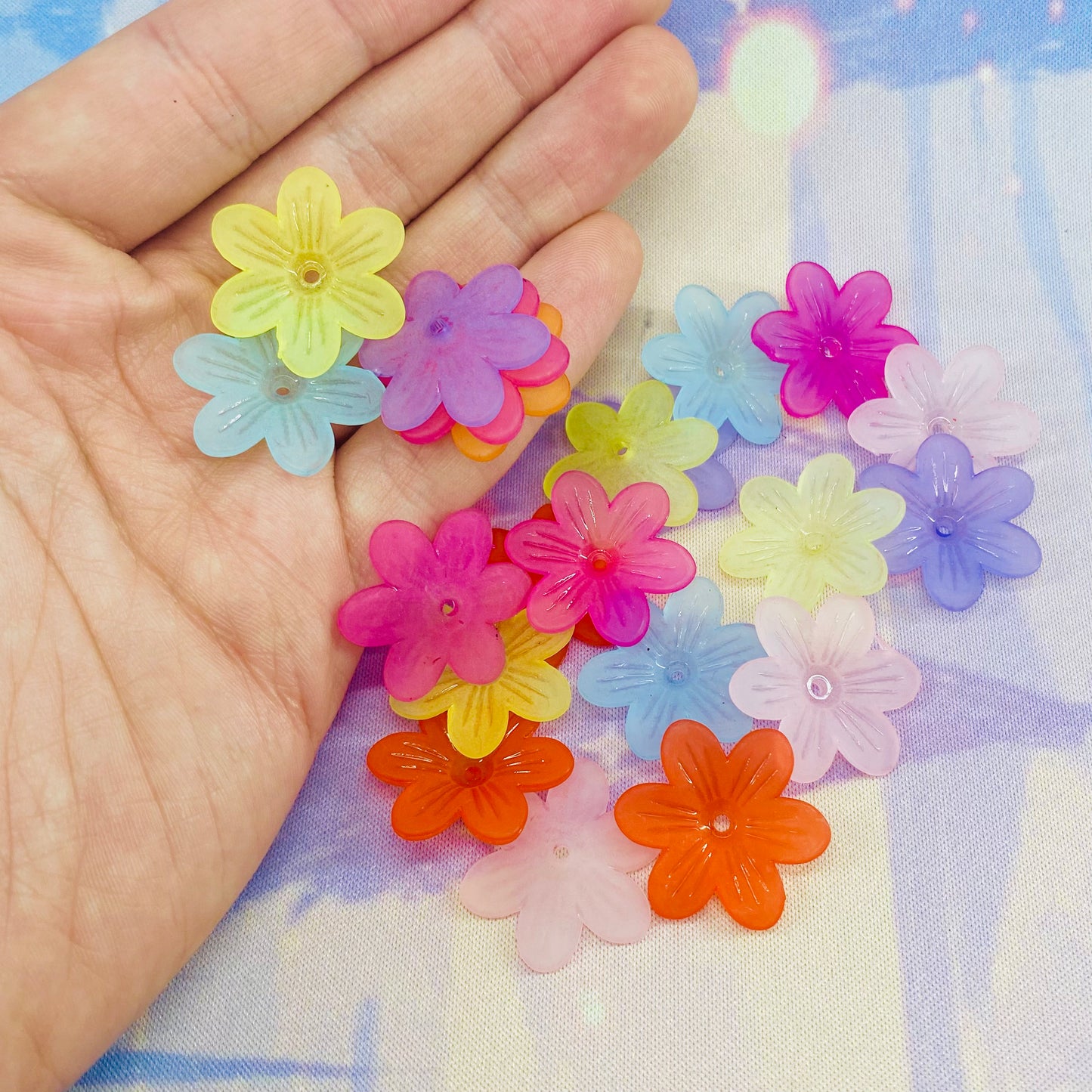 Pack of 20 Large Colourful Acrylic Flower Beads
