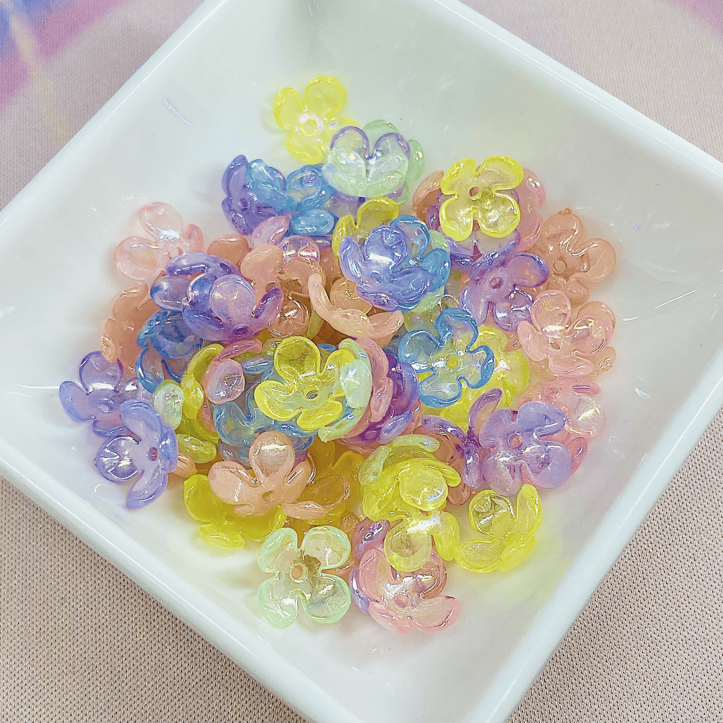 Pack of 10g, Pretty Pastel 4 Leaf 10mm Flower Beads