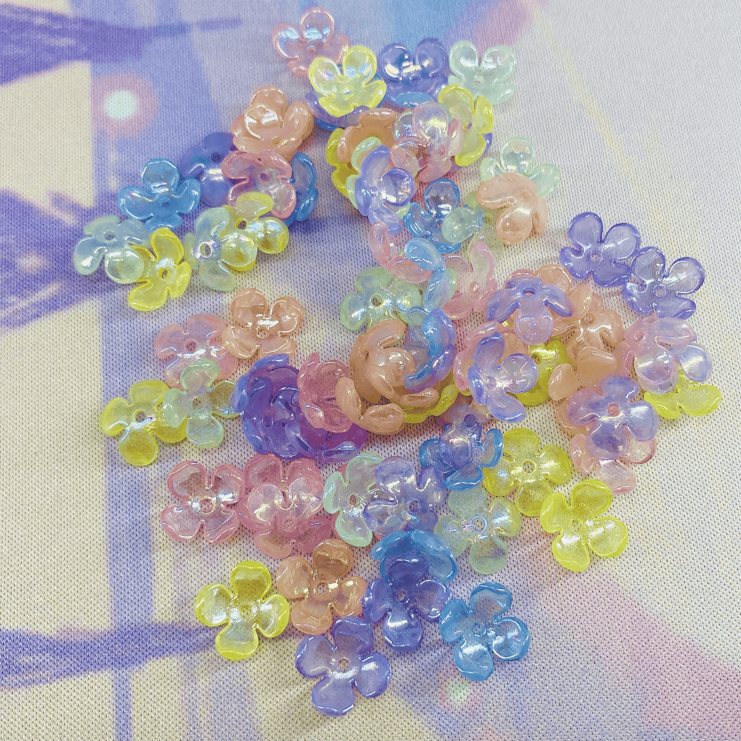 Pack of 10g, Pretty Pastel 4 Leaf 10mm Flower Beads
