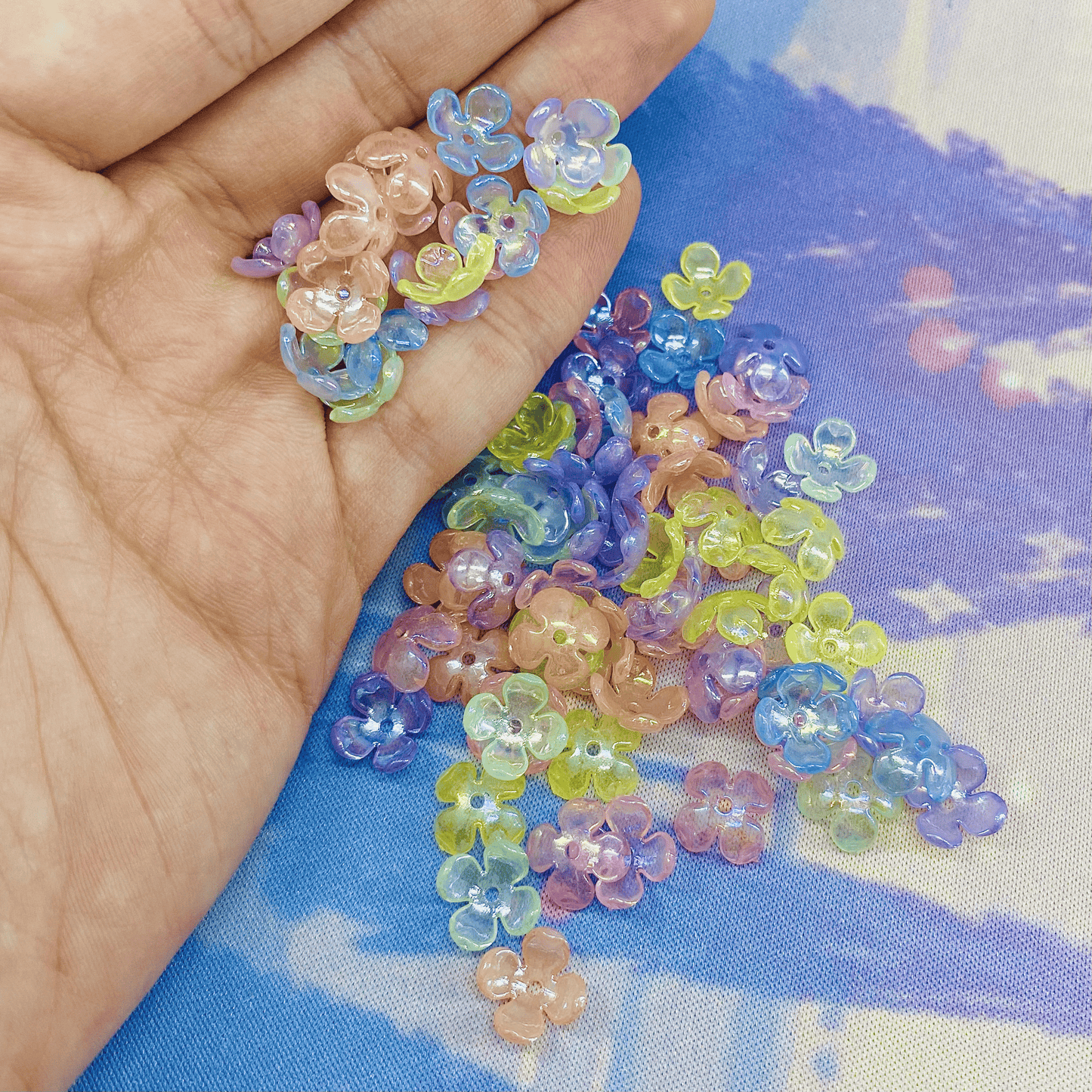 Pack of 10g, Pretty Pastel 4 Leaf 10mm Flower Beads
