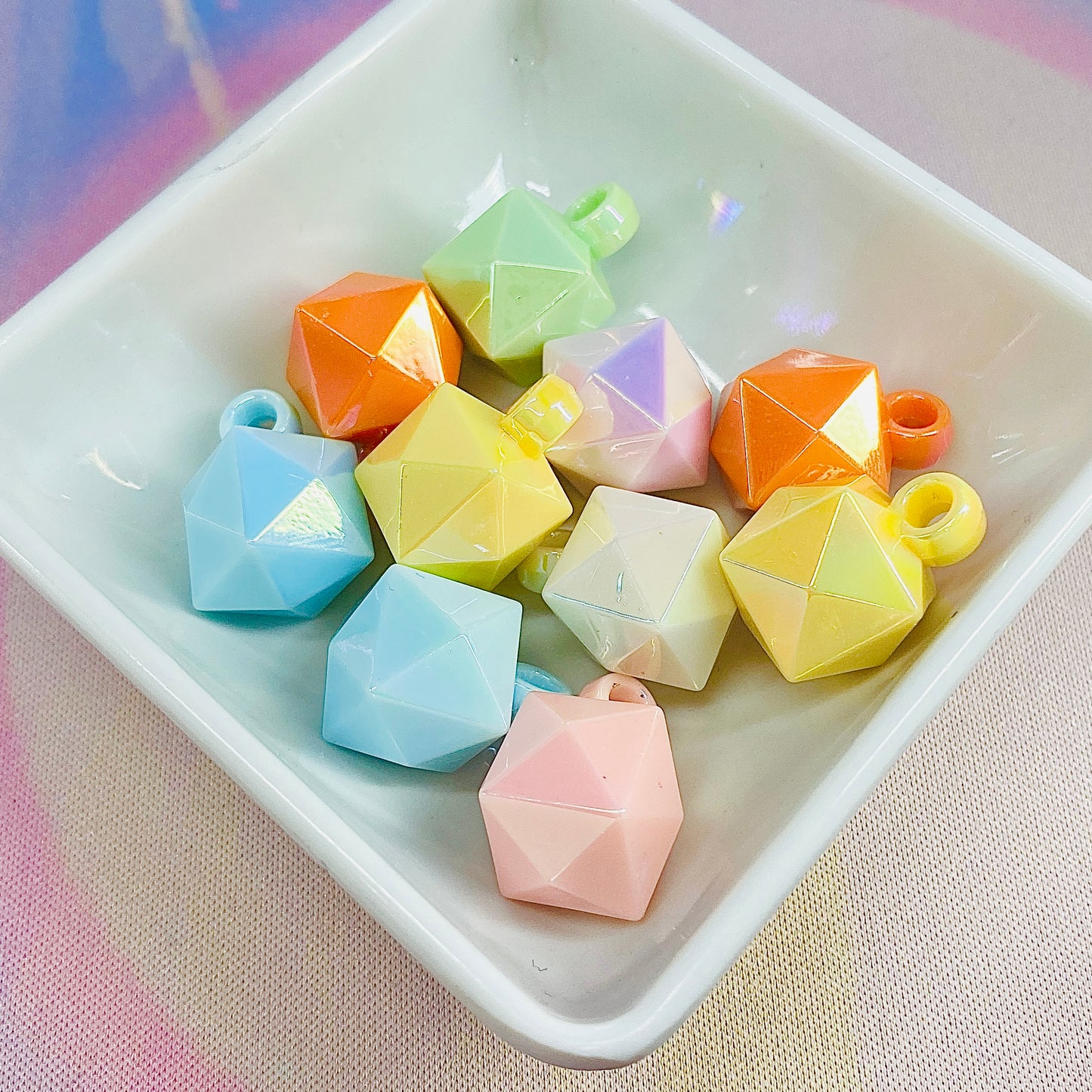 Pack of 20 Hexagon Droplet Pendant Beads, for Suncatchers