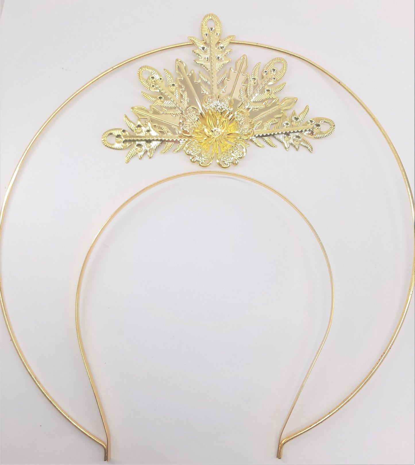 LARGE GOLD FILIGREE COMPONENT