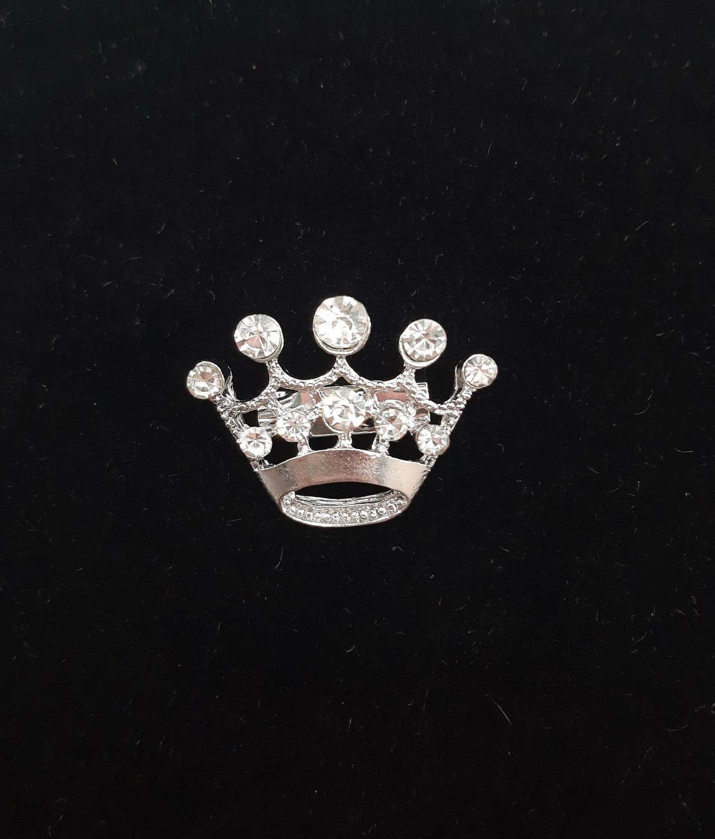 CROWN CRYSTAL BROOCH