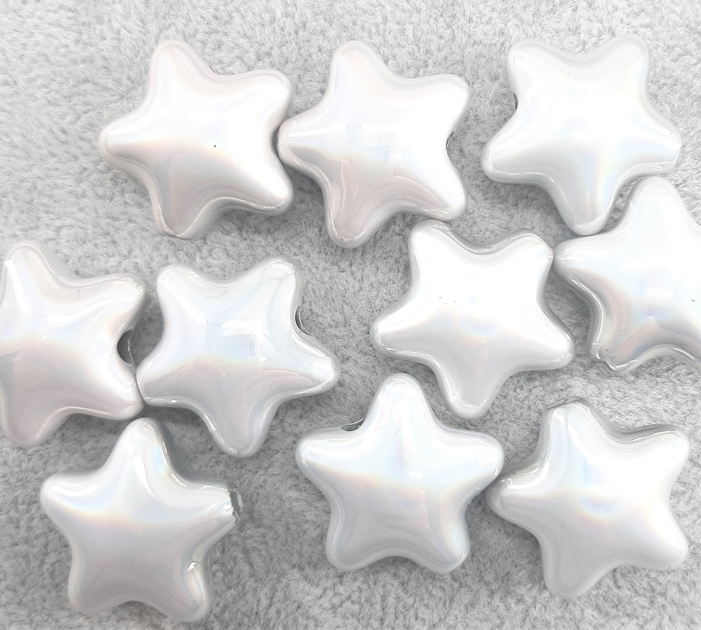 LARGE SHINY ACRLIC PEARLIZED SILVER STAR BEADS