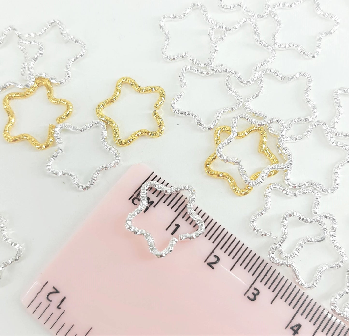 STAR SHAPED JUMP RINGS
