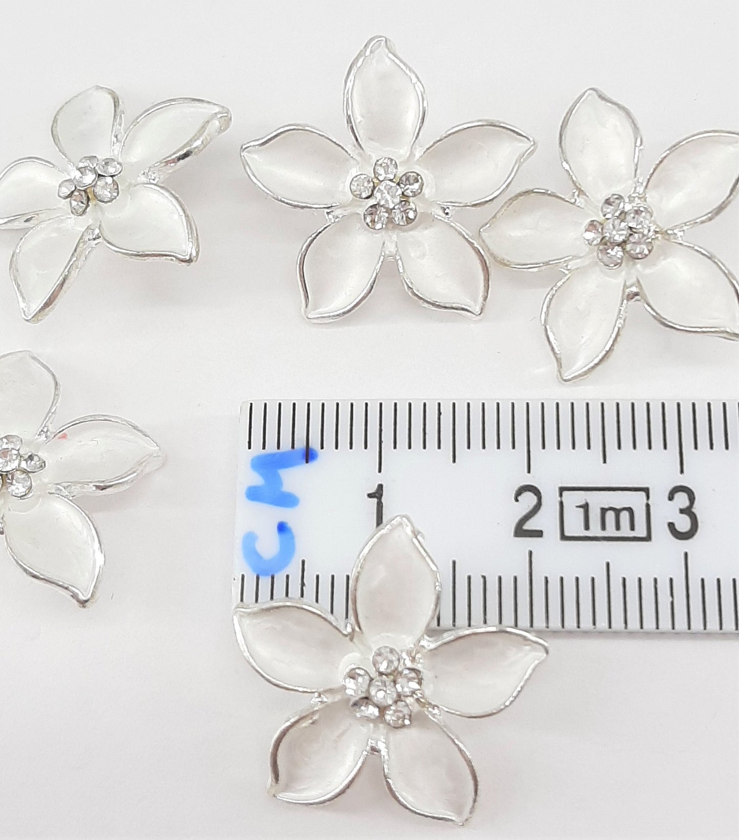 ENAMEL FLOWER BUTTONS