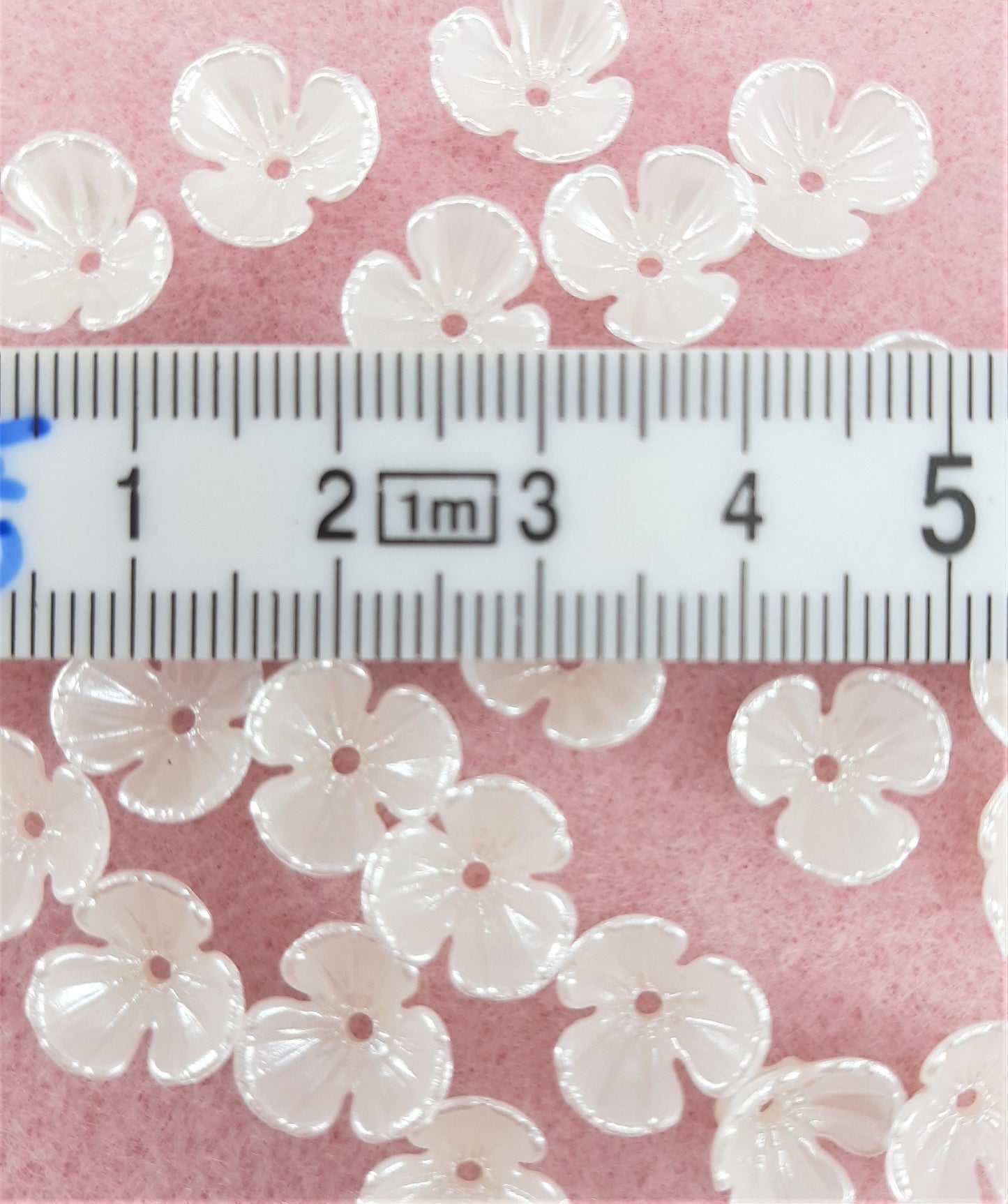 ACRYLIC FLOWER BEADS