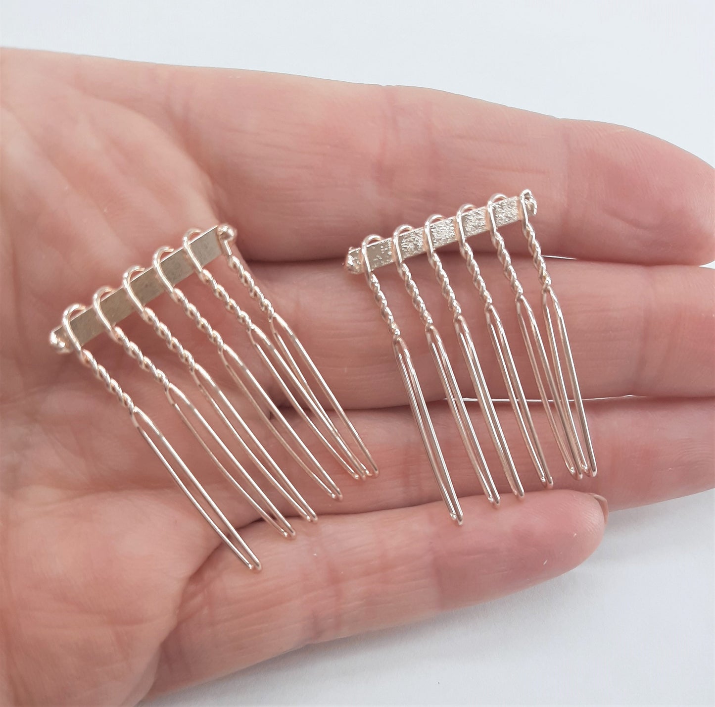 SMALL 6 TEETH COMBS