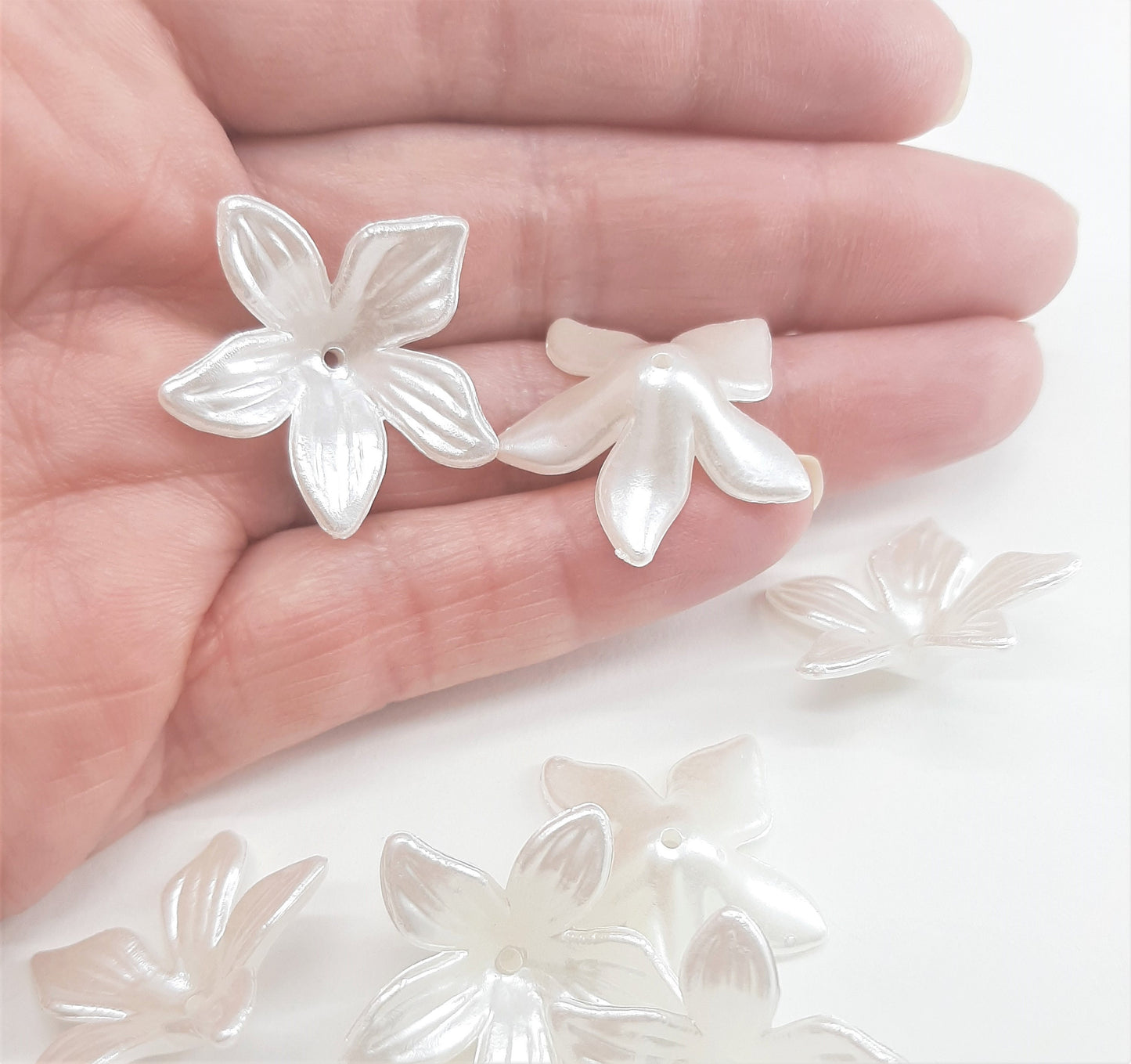 ACRYLIC FLOWER LARGE BEADS