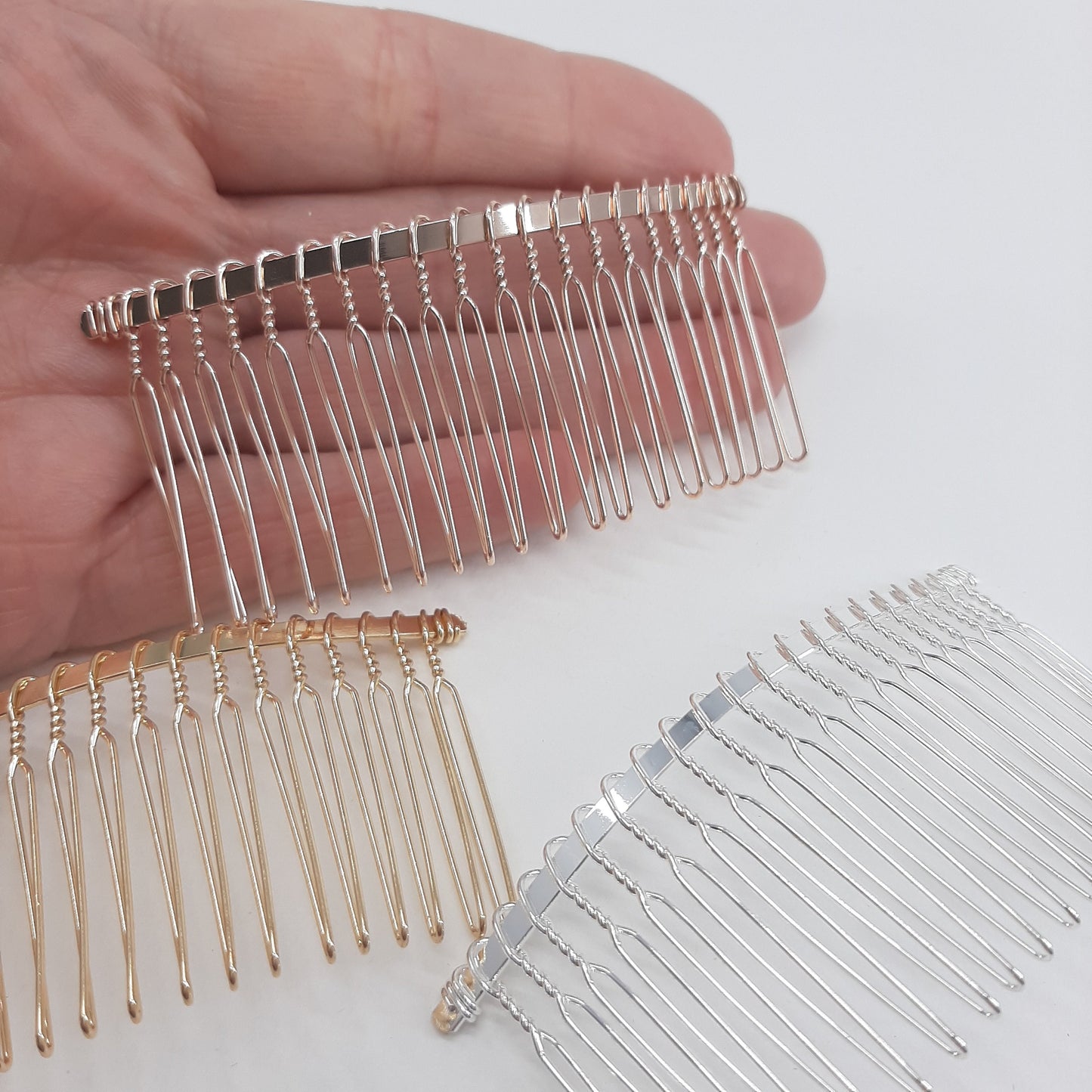 METAL HAIR COMBS