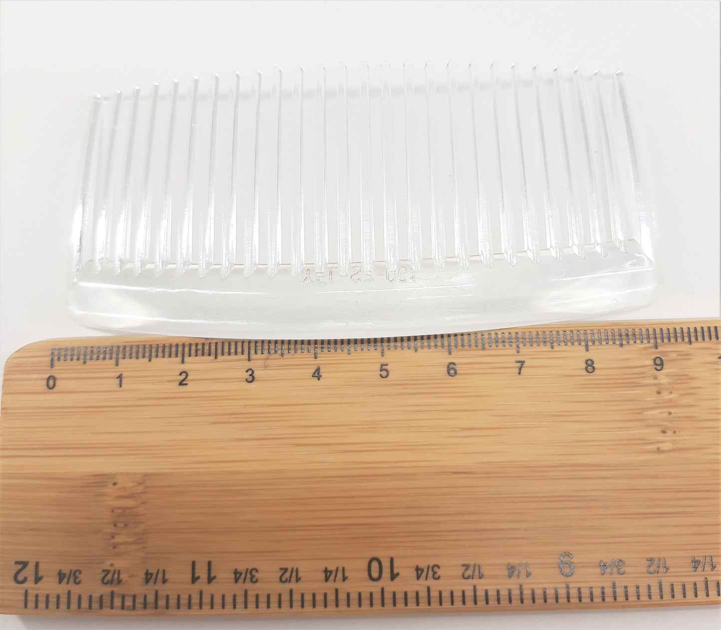 LARGE PLASTIC COMB