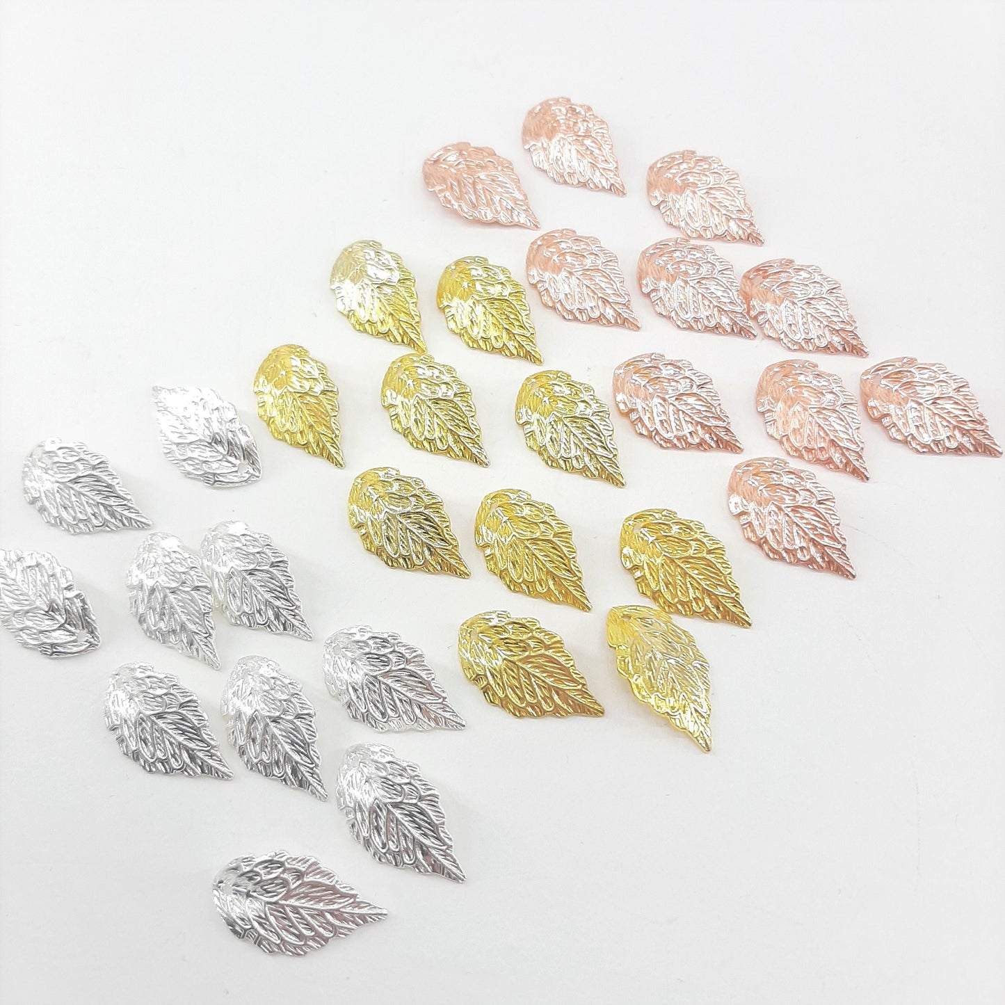 LEAF CHARMS