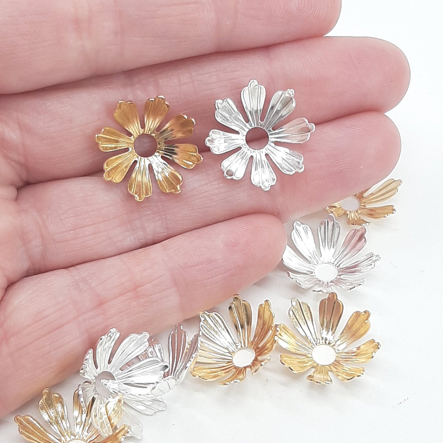 FLOWER BEAD SPACERS