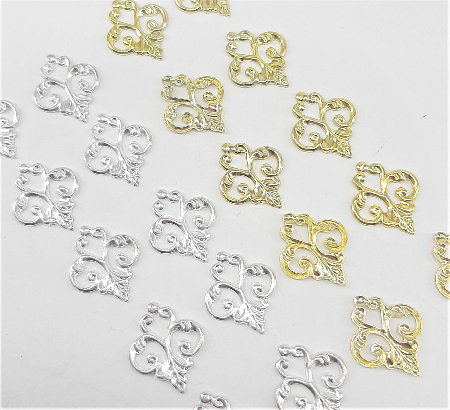 SMALL FILIGREE EMBELLISHMENTS