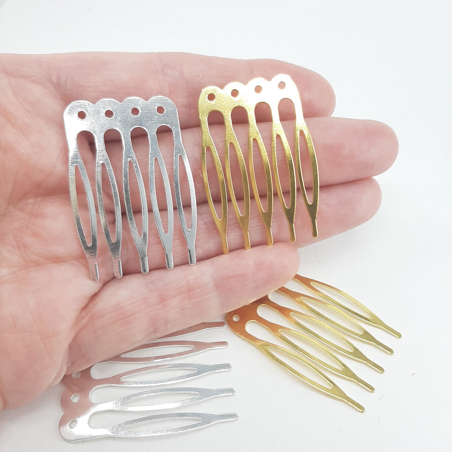 SMALL METAL 5 TEETH COMBS