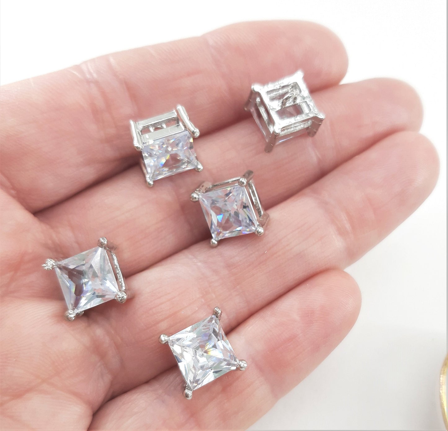 SQUARE CRYSTAL SHANK BUTTONS