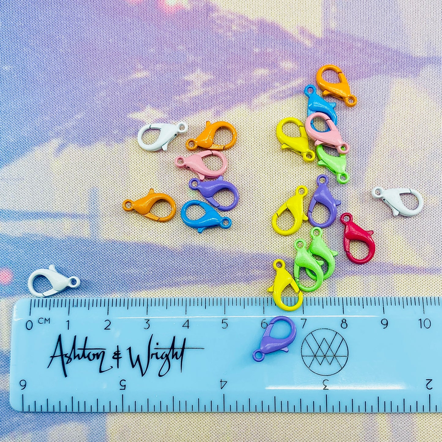 Pack of 20 Lobster Clasps, Metal Base