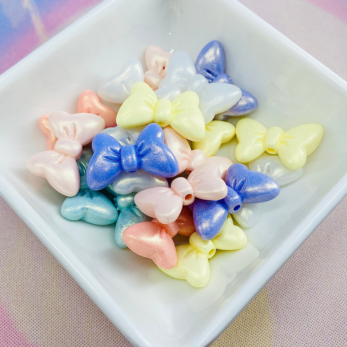 Pack of 20 Pastel Lustre Bow Beads, Random Mixed Colour