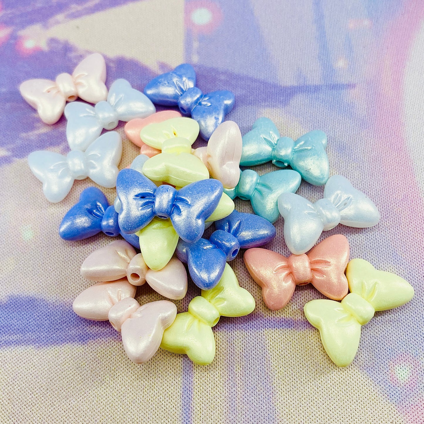 Pack of 20 Pastel Lustre Bow Beads, Random Mixed Colour
