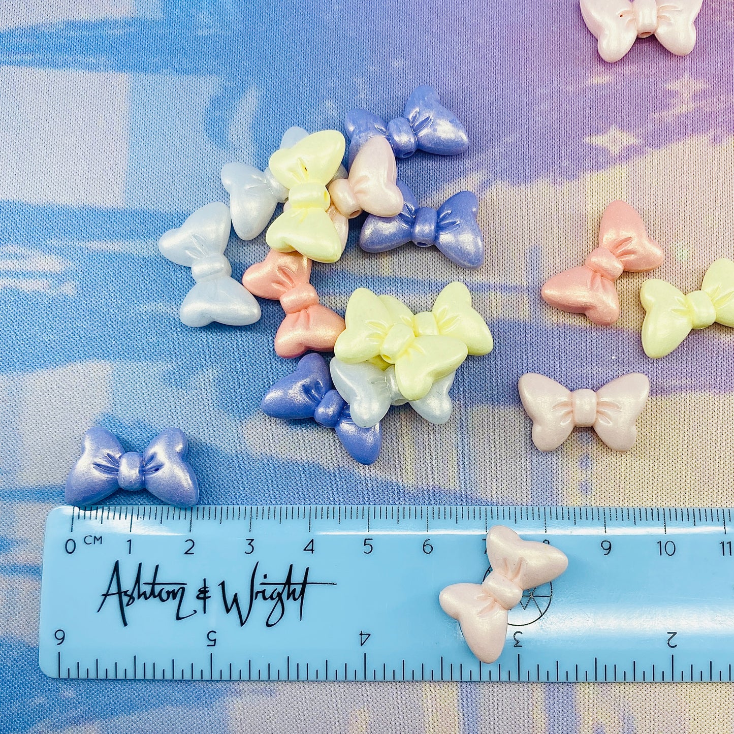 Pack of 20 Pastel Lustre Bow Beads, Random Mixed Colour