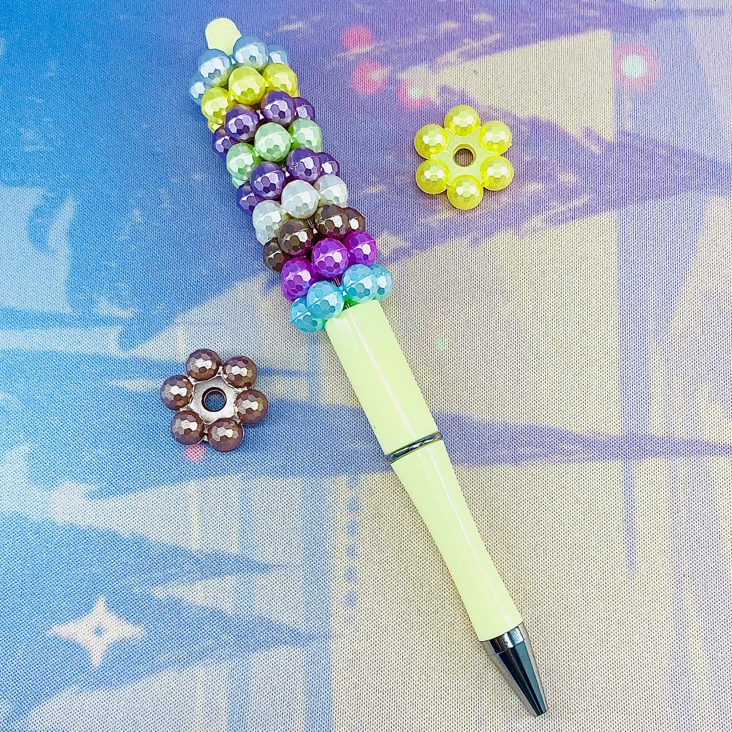 Pack of 10 Large Flower Spacer Beads