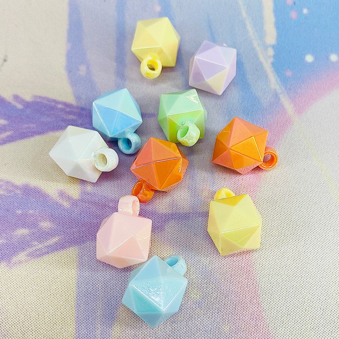 Pack of 20 Hexagon Droplet Pendant Beads, for Suncatchers