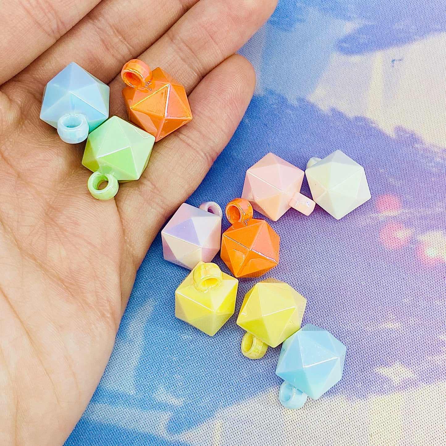 Pack of 20 Hexagon Droplet Pendant Beads, for Suncatchers