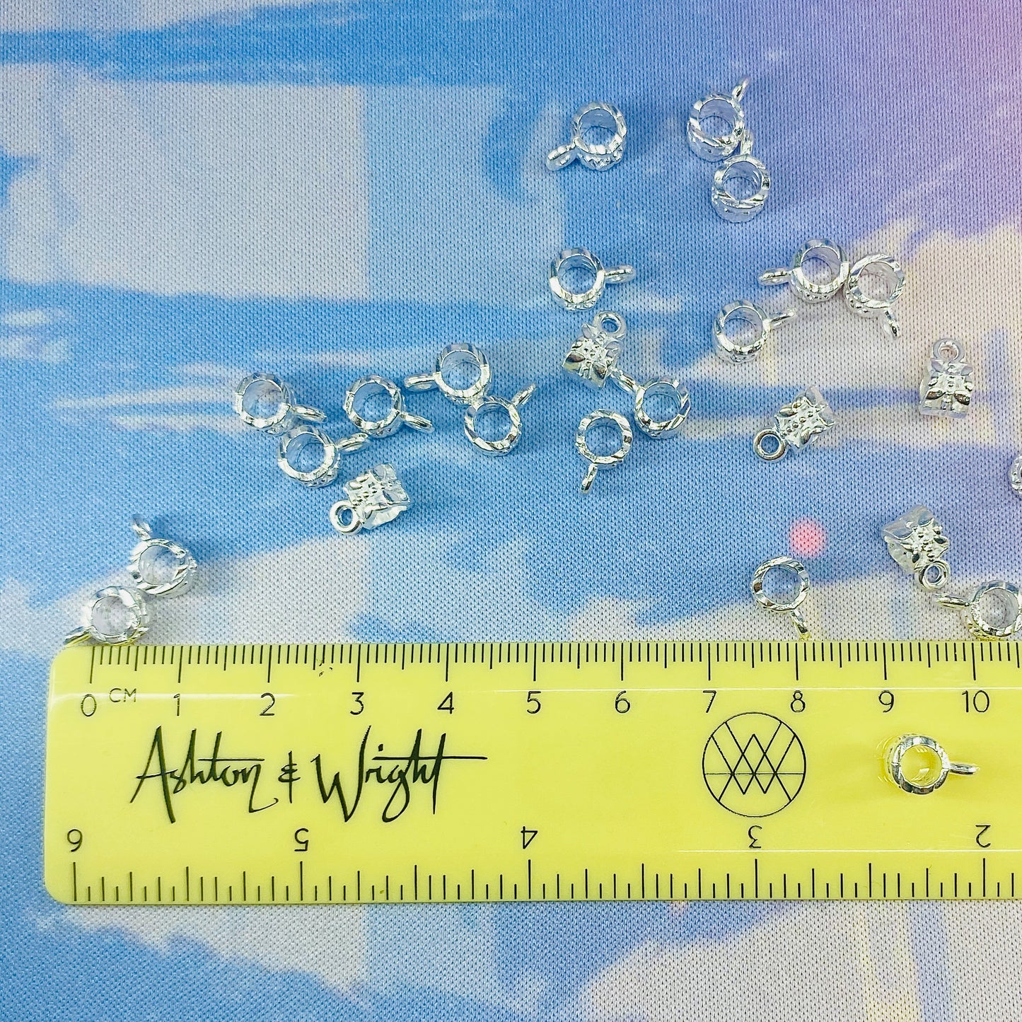 Pack of 25 Metal Pendant Spacers with Loop