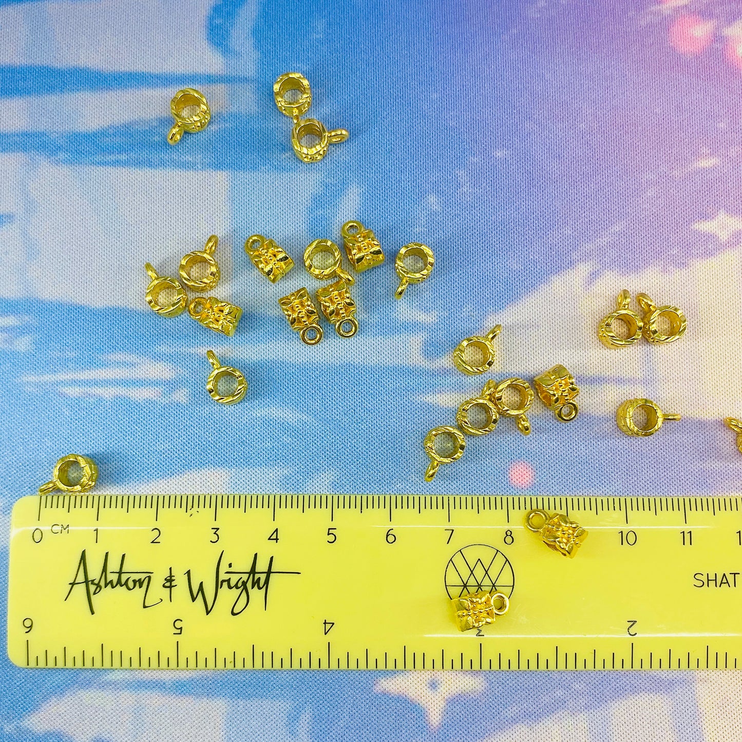 Pack of 25 Metal Pendant Spacers with Loop